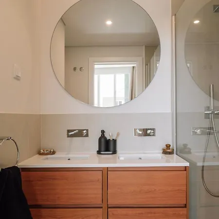 Domizia - 2 Bedrooms And Pool In Avenidas Novas Apartment *