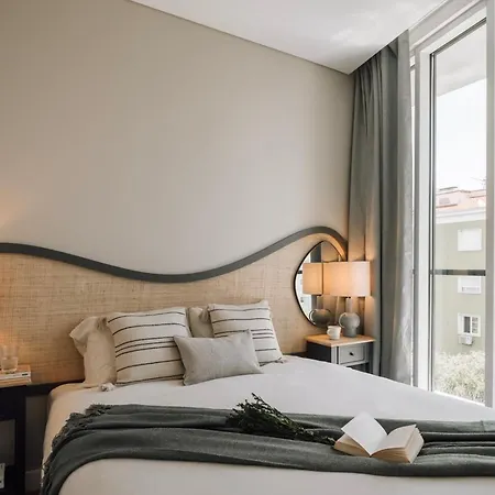 Domizia - 2 Bedrooms And Pool In Avenidas Novas Apartment *
