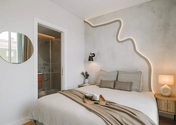 Domizia - 2 Bedrooms And Pool In Avenidas Novas * Lisboa