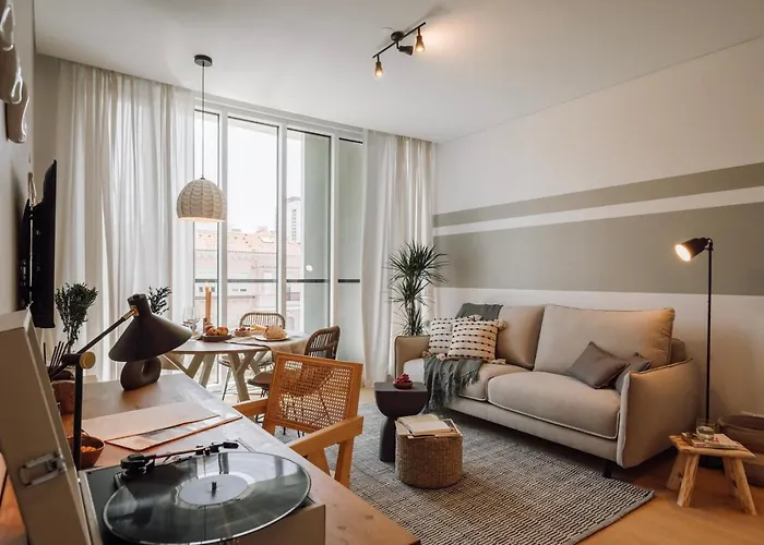 Domizia - 2 Bedrooms And Pool In Avenidas Novas
